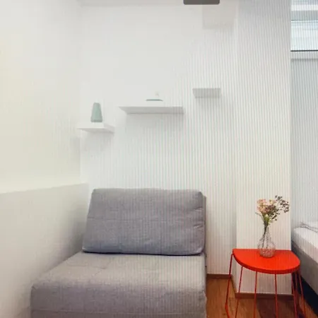 Oud-zuid Apartment Amsterdam